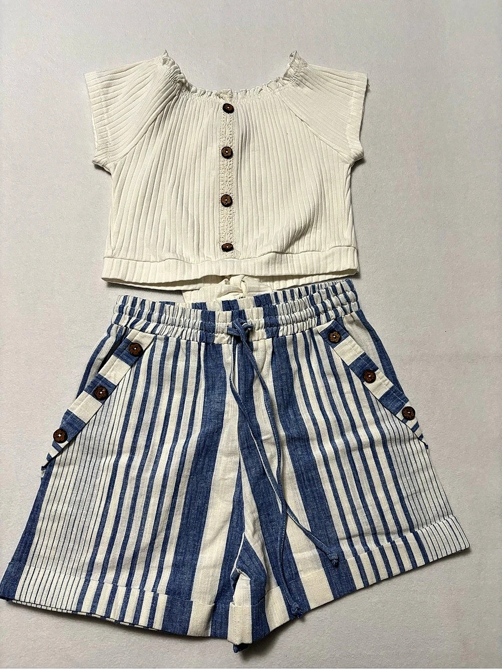 Rare Editions Girls Size 7 Striped Top & Shorts Like New